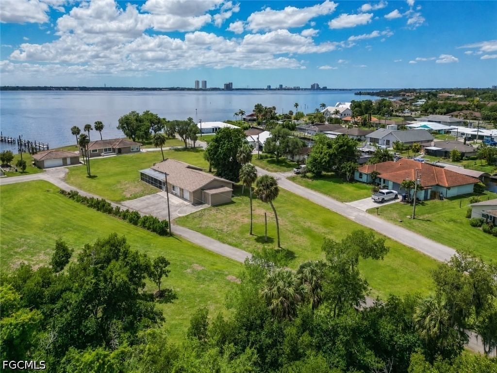 1808 Stevenson Road, North Fort Myers, FL 33917 photo 3