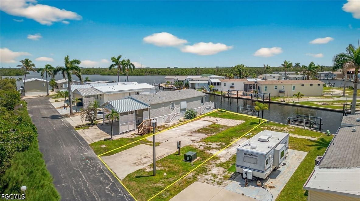 8 Galleon Way, Fort Myers Beach, FL 33931 photo 3