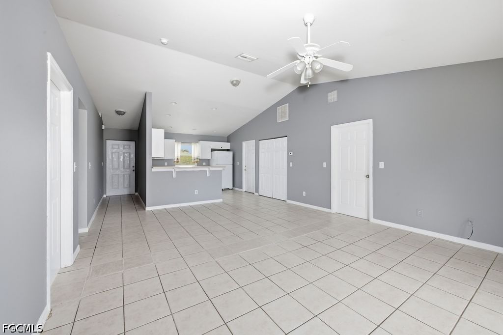205/207 Homer Avenue S, Lehigh Acres, FL 33973 photo 2