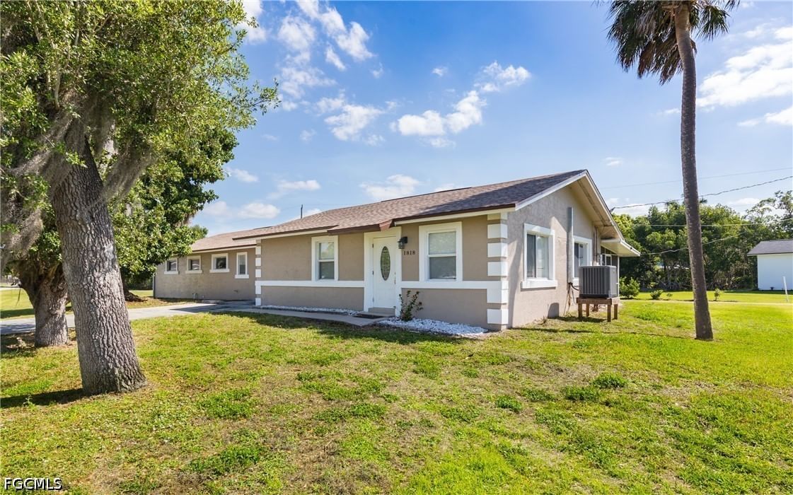 1818/1822 Stevenson Road, North Fort Myers, FL 33917 photo 2