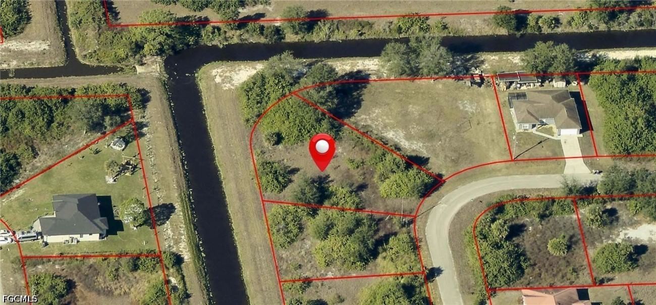 608 Chemstrand Street E, Lehigh Acres, FL 33974 photo 2