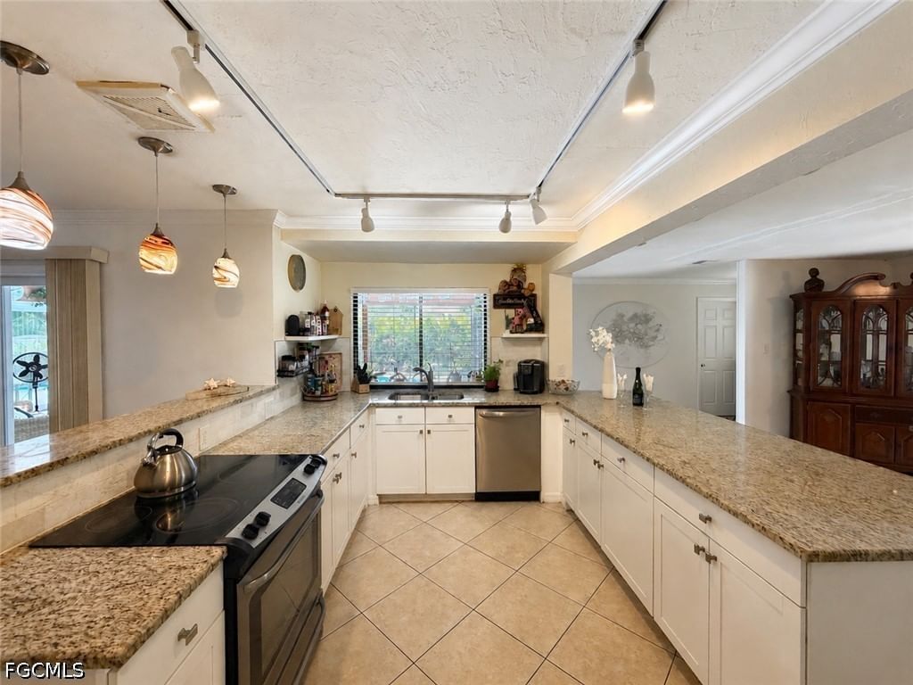 1631 SE 20th Street, Cape Coral, FL 33990 photo 4