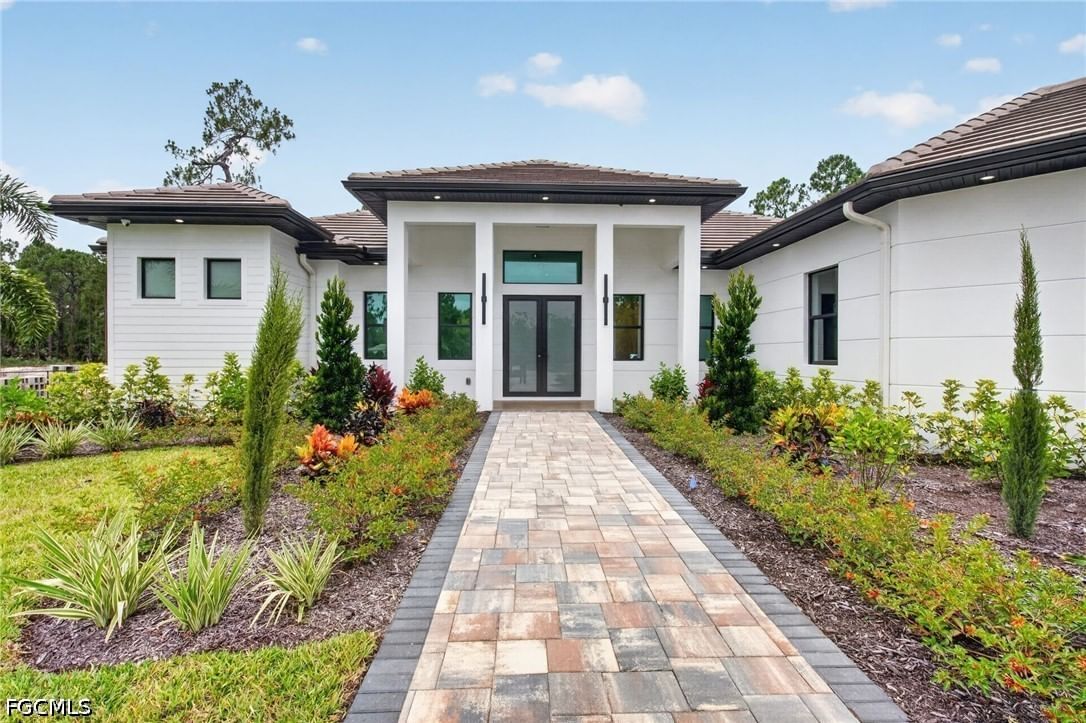 453 25th Street SW, Naples, FL 34117 photo 3