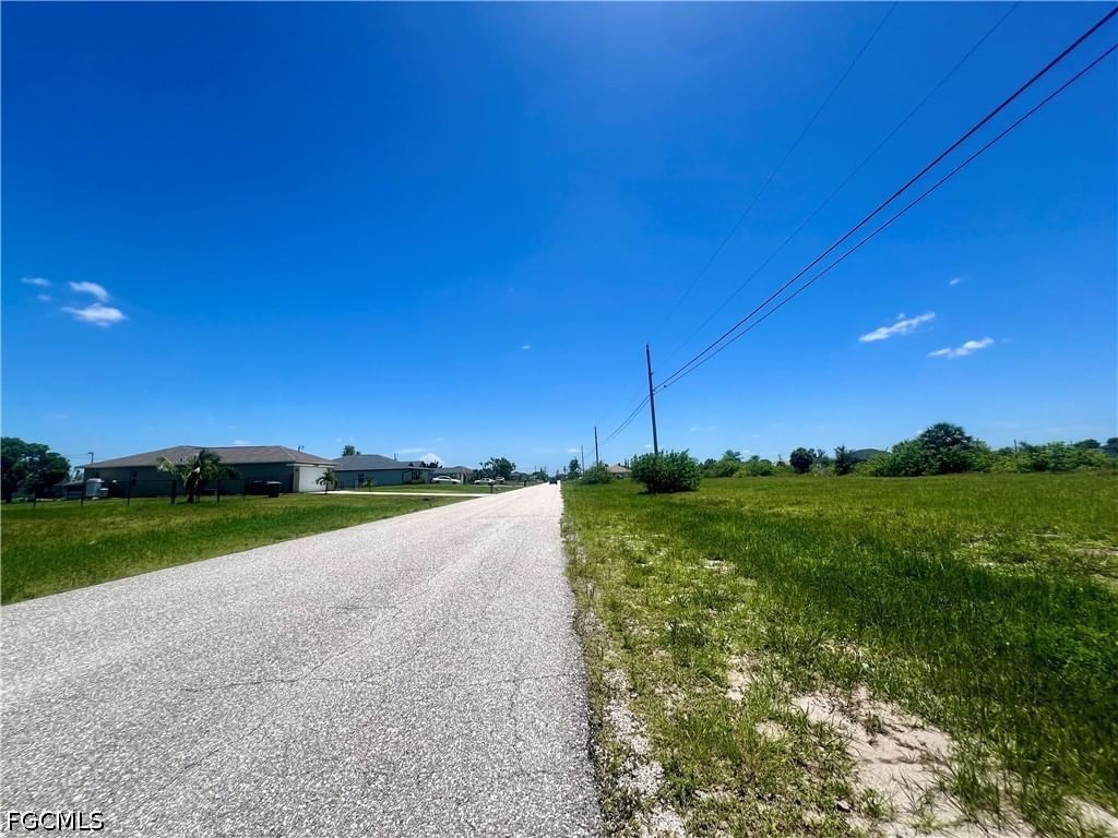 2208 NE 6th Avenue, Cape Coral, FL 33909 photo 4