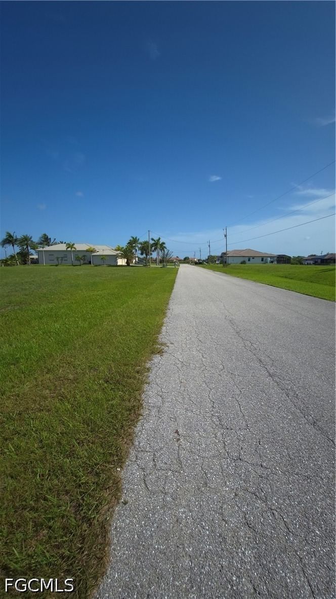 109 NW 32nd Place, Cape Coral, FL 33993 photo 4