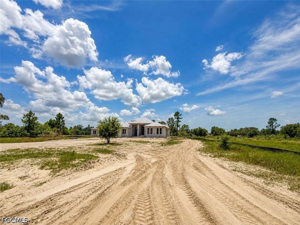 7517 4th Place, Labelle, FL 33935 photo 2