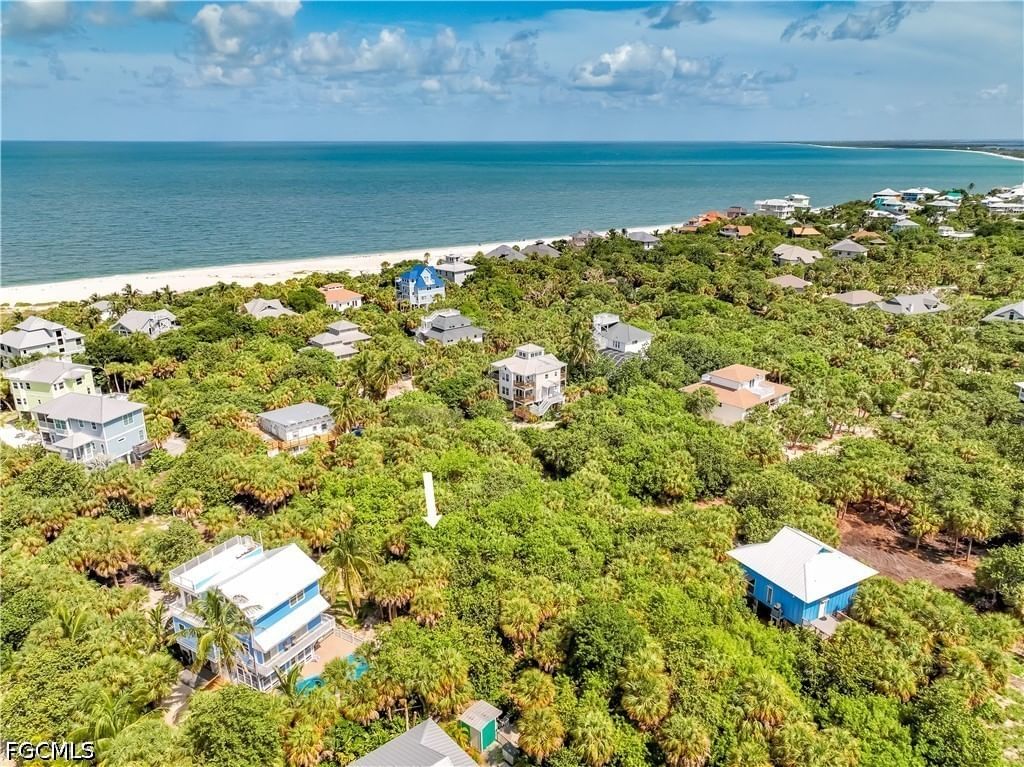 552 Coral Circle, Upper Captiva, FL 33924 photo 2