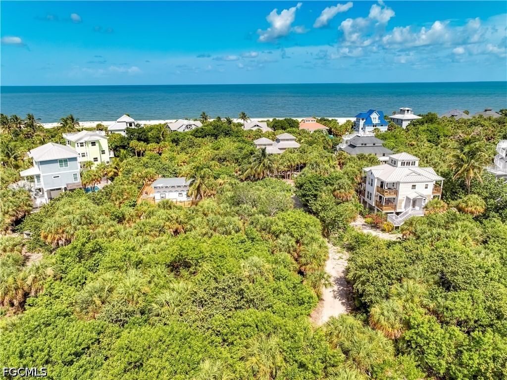 552 Coral Circle, Upper Captiva, FL 33924 photo 3