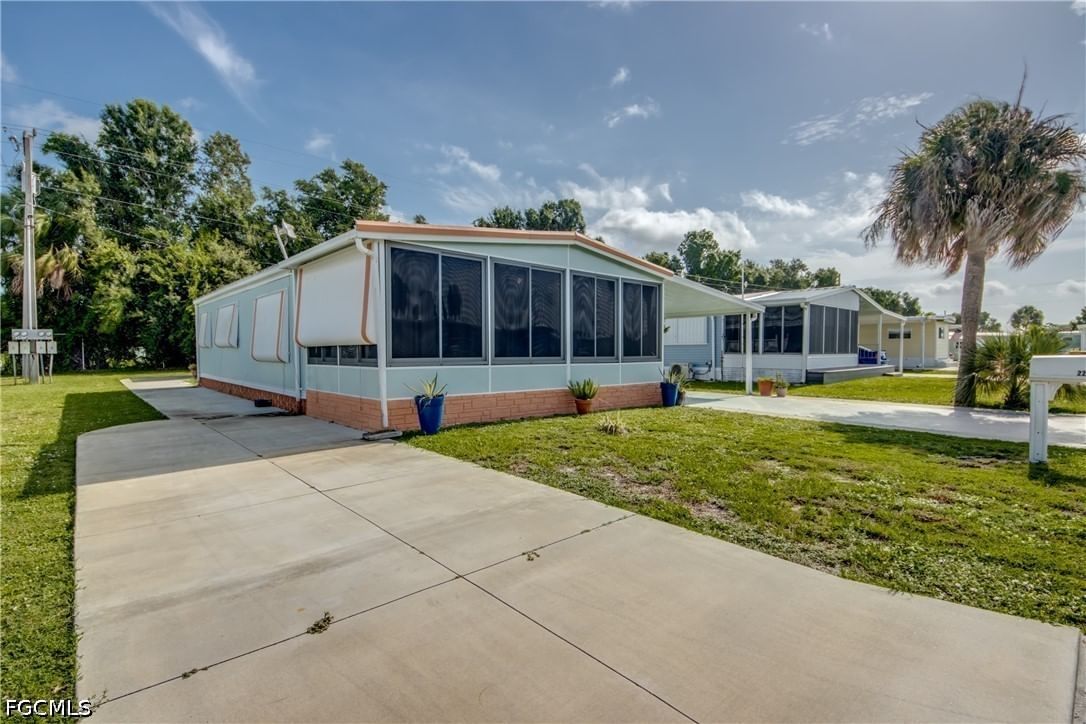 229 Shrub Lane N, North Fort Myers, FL 33917 photo 3