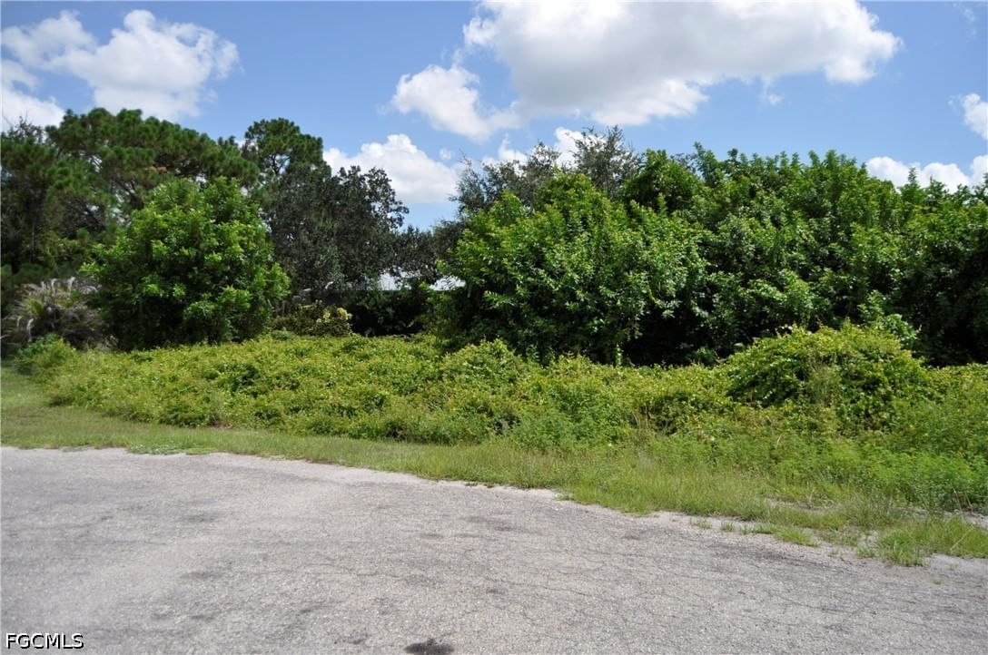1109 Bard Court, Fort Myers, FL 33913 photo 3