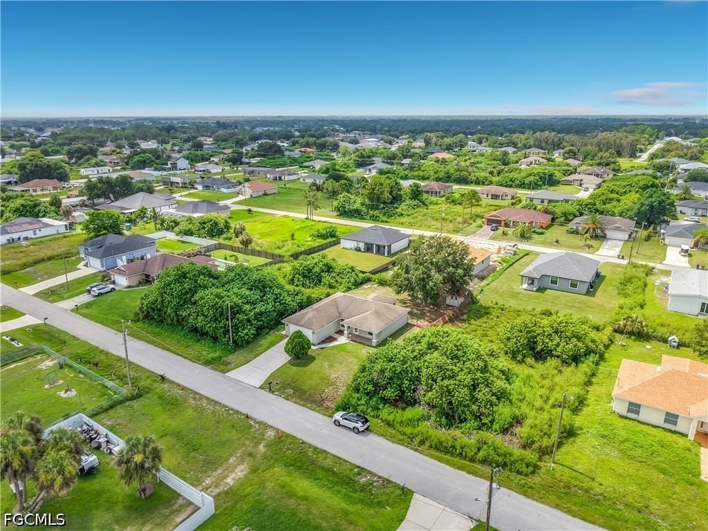 3027 38th Street SW, Lehigh Acres, FL 33976 photo 2