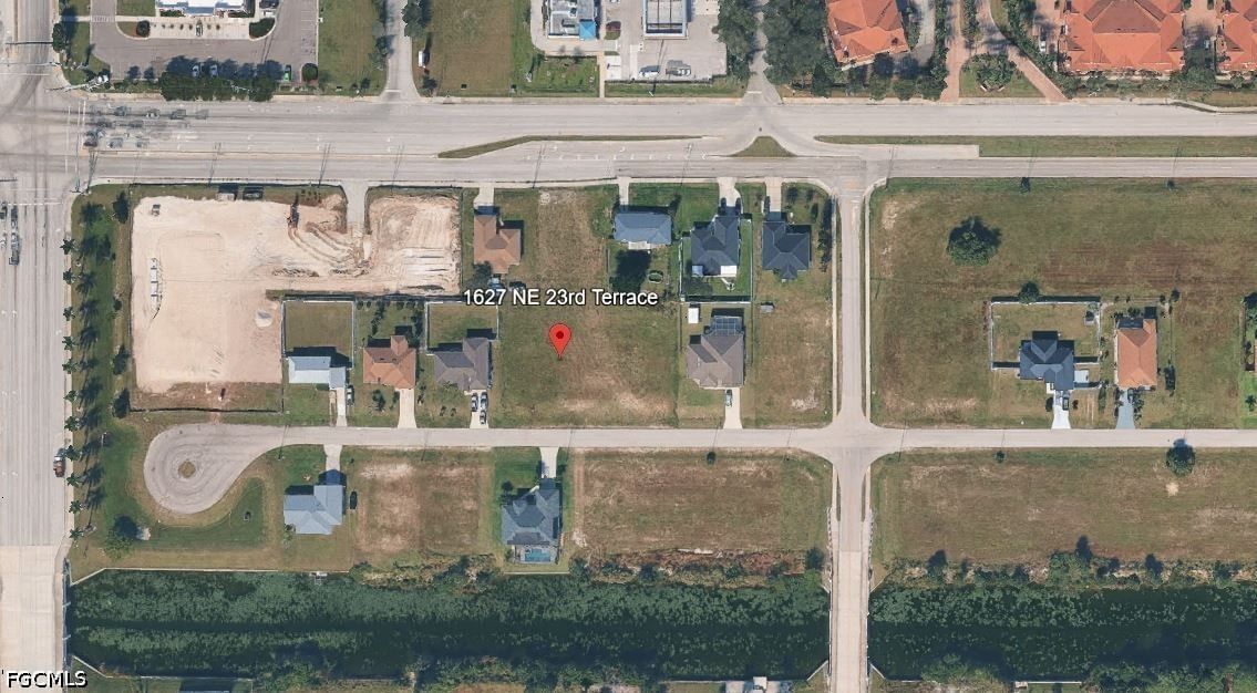 1627 NE 23rd Terrace, Cape Coral, FL 33909 photo 2