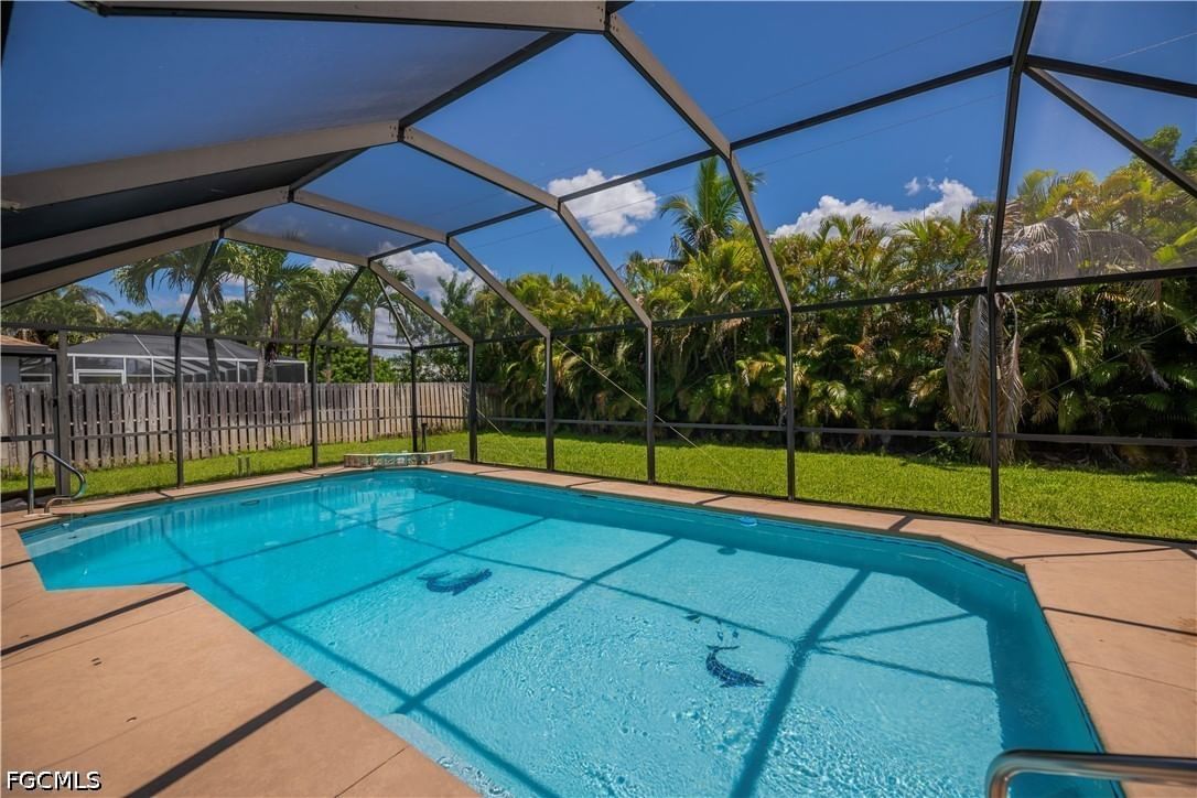 242 SW 45th Terrace, Cape Coral, FL 33914 photo 2