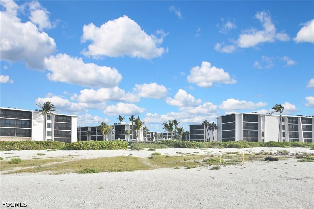 1501 Middle Gulf Drive #105F, Sanibel, FL 33957 photo 3