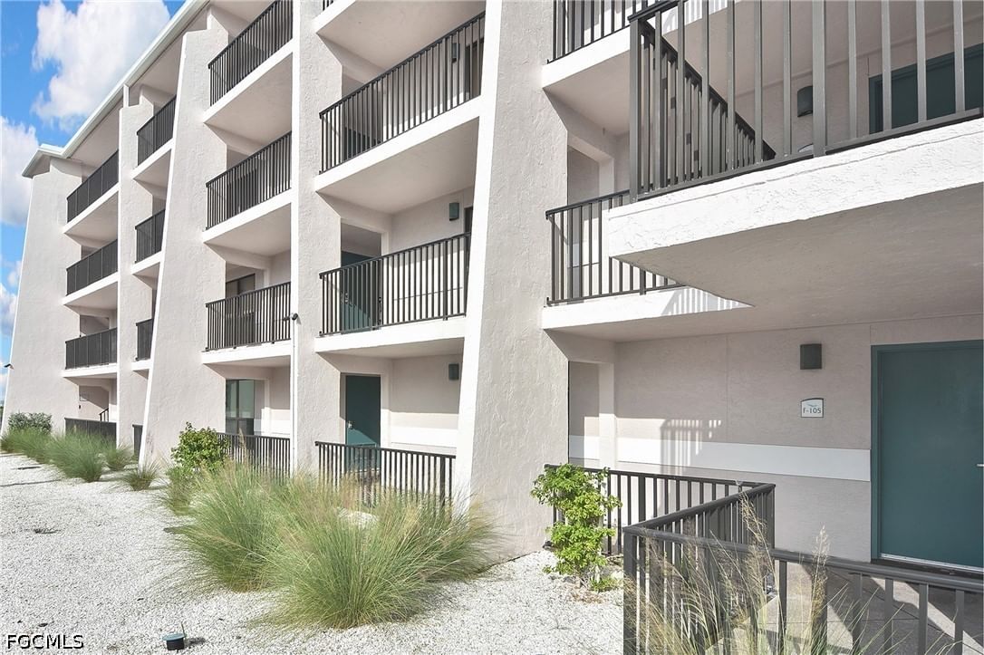 1501 Middle Gulf Drive #105F, Sanibel, FL 33957 photo 4
