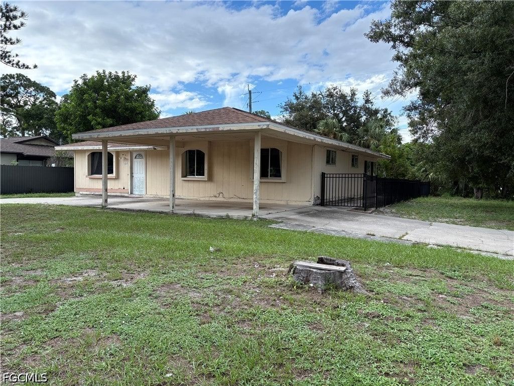 1891 Winkler Avenue, Fort Myers, FL 33901 photo 2