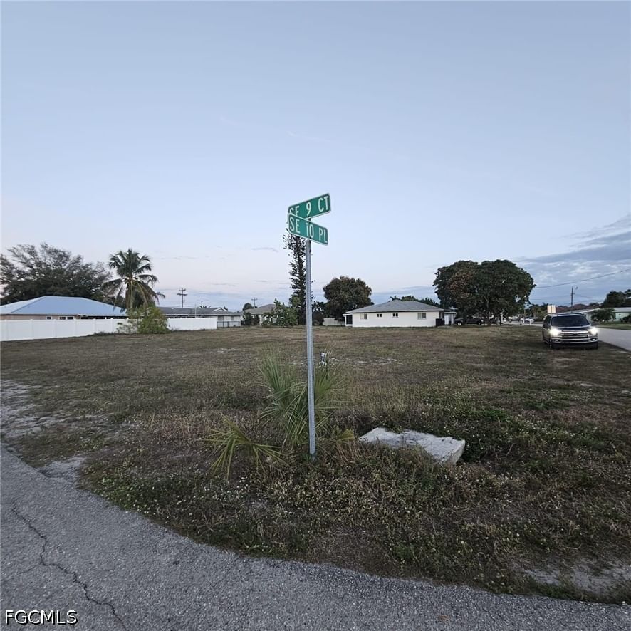 3807 SE 10th Place, Cape Coral, FL 33904 photo 3