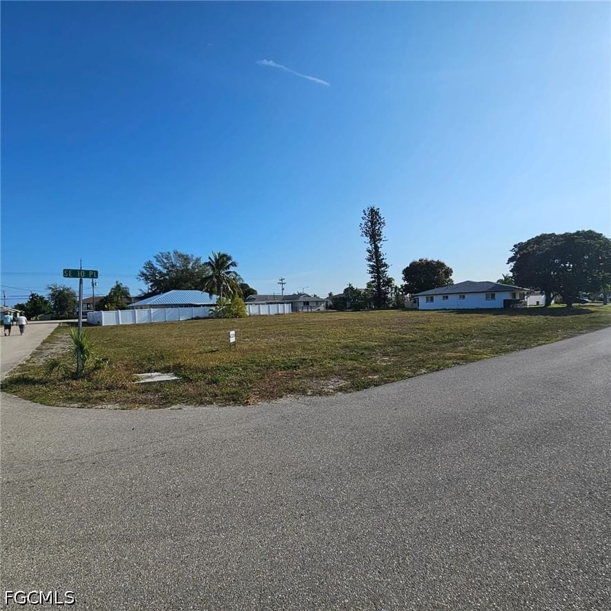3807 SE 10th Place, Cape Coral, FL 33904 photo 5