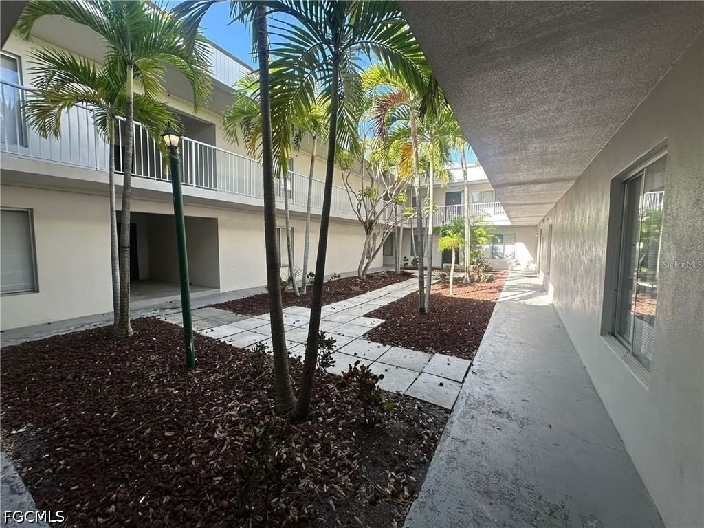 1830 Maravilla Avenue #413, Fort Myers, FL 33901 photo 2