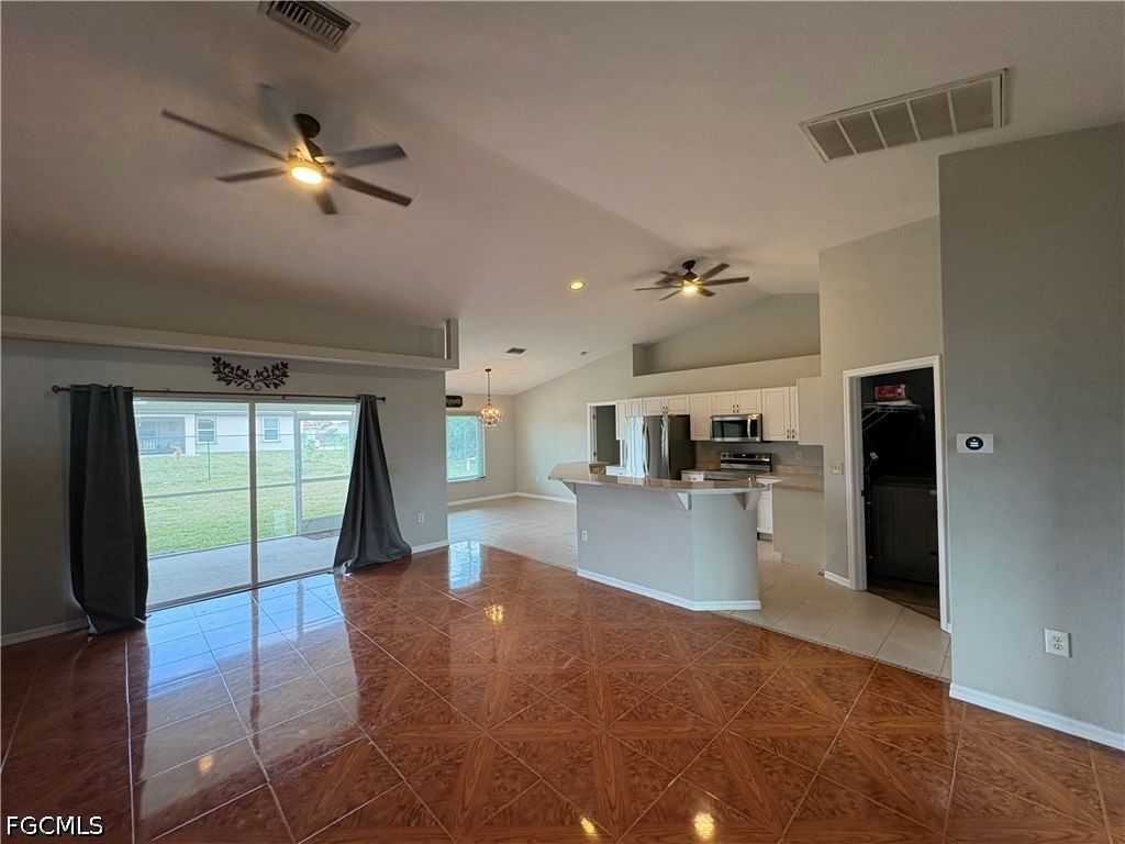 1417 NE 4th Place, Cape Coral, FL 33909 photo 3