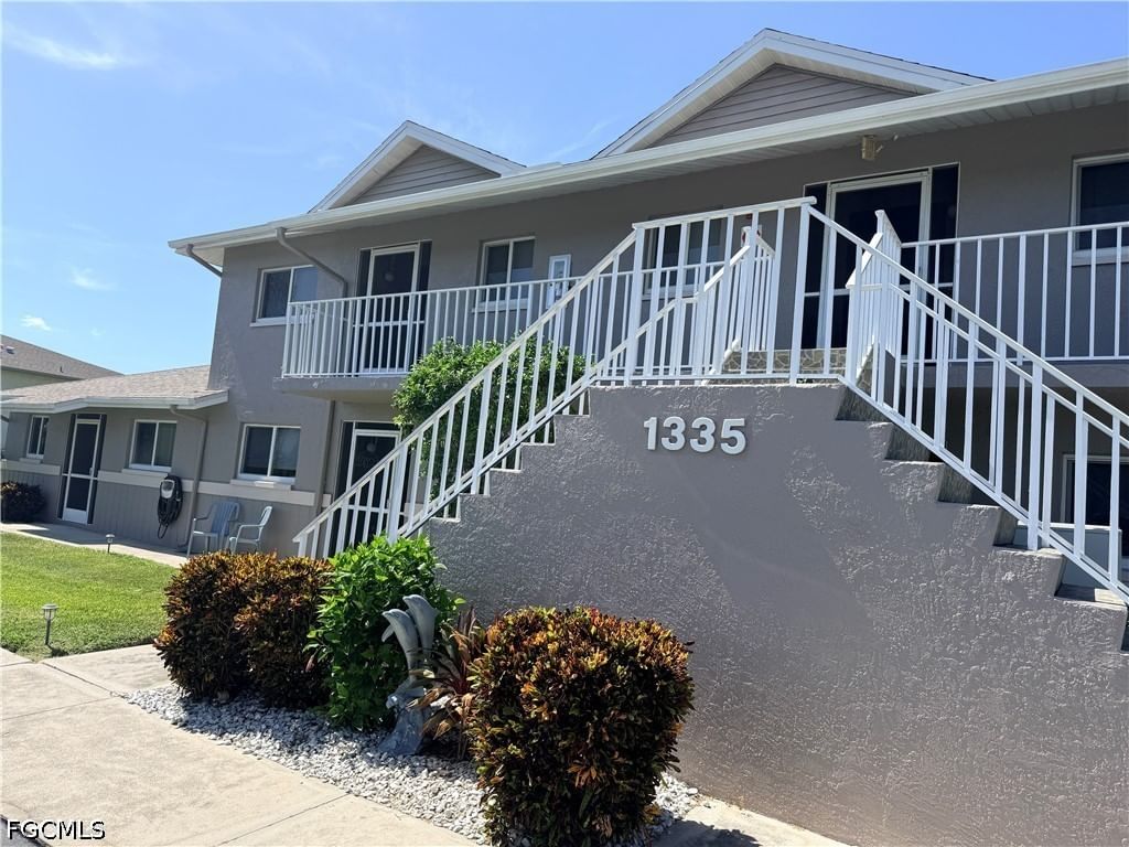 1339 SE 46th Lane #8, Cape Coral, FL 33904 photo 3