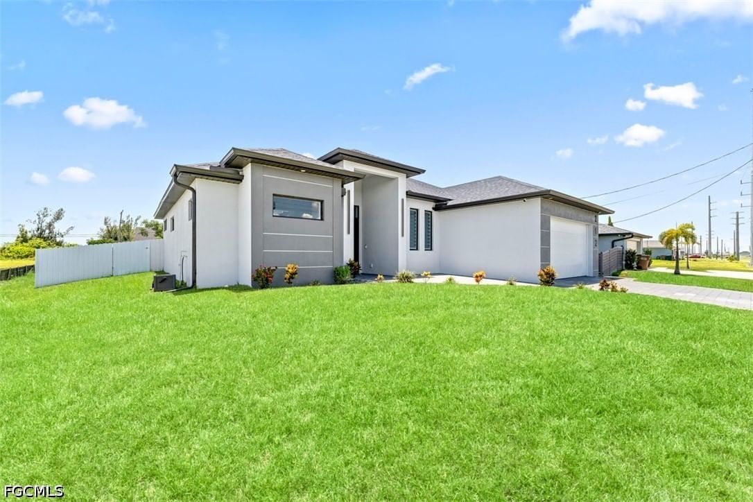 212 Kismet Parkway W, Cape Coral, FL 33993 photo 2