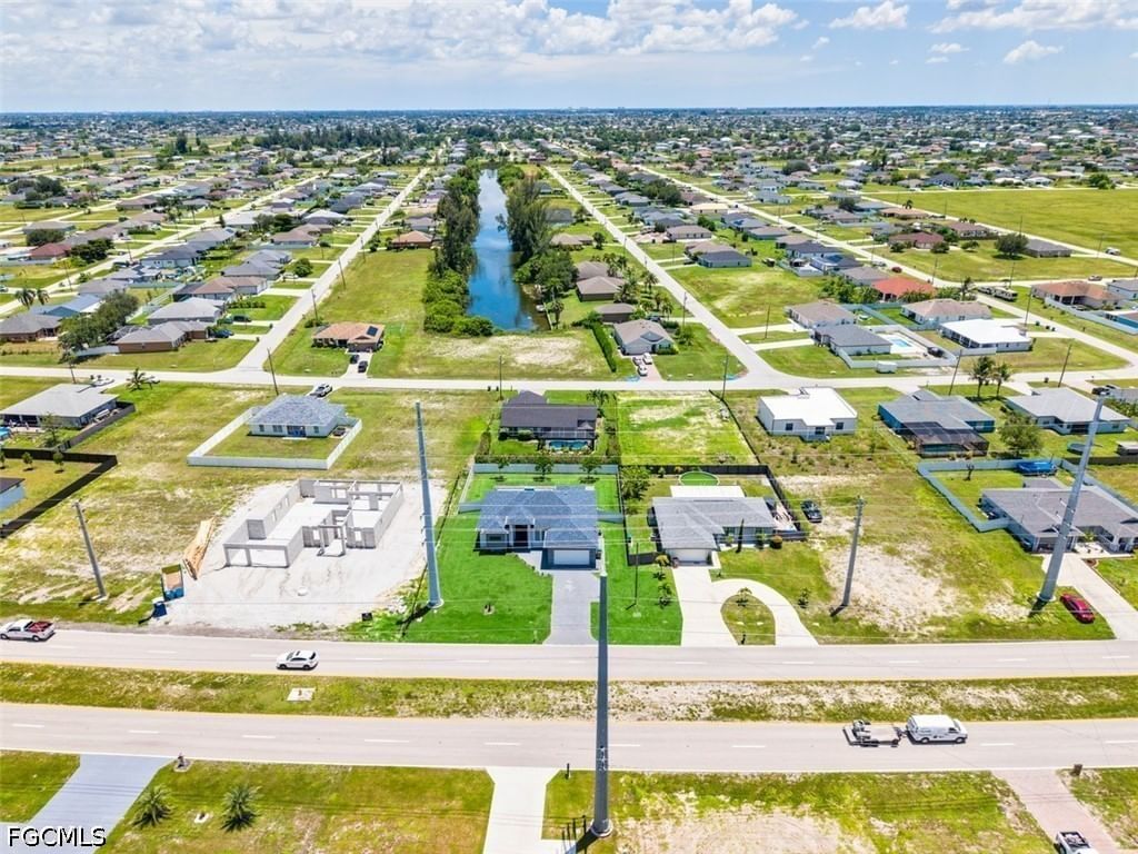 212 Kismet Parkway W, Cape Coral, FL 33993 photo 4