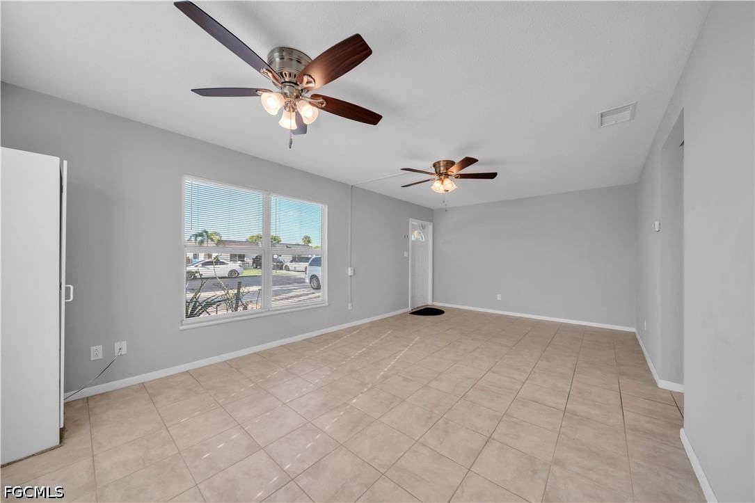 11 Hamlin Court, Lehigh Acres, FL 33936 photo 4