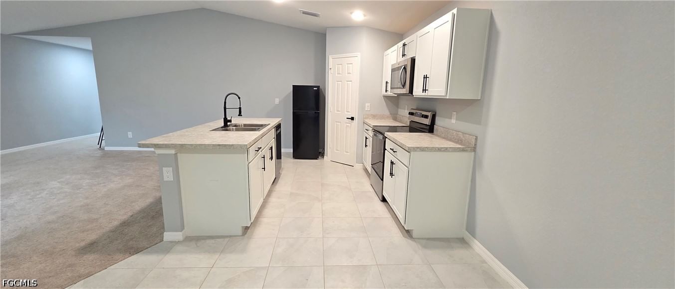 1532 NE 35th Terrace, Cape Coral, FL 33909 photo 4
