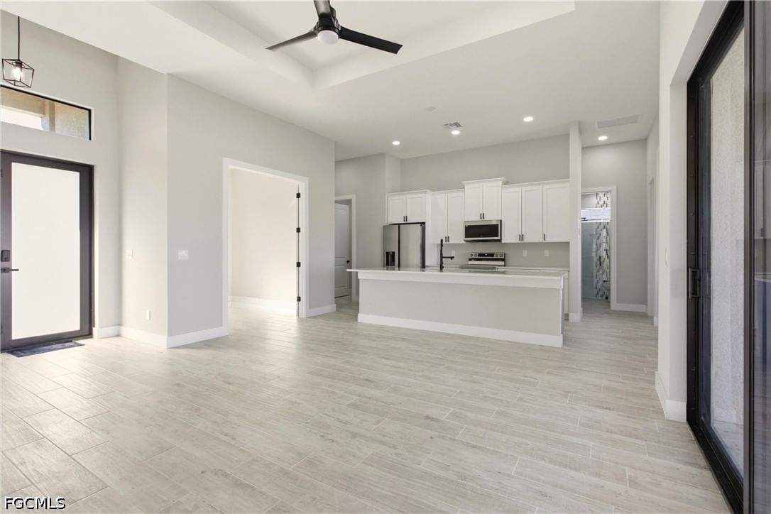 131 Kismet Parkway E, Cape Coral, FL 33909 photo 5