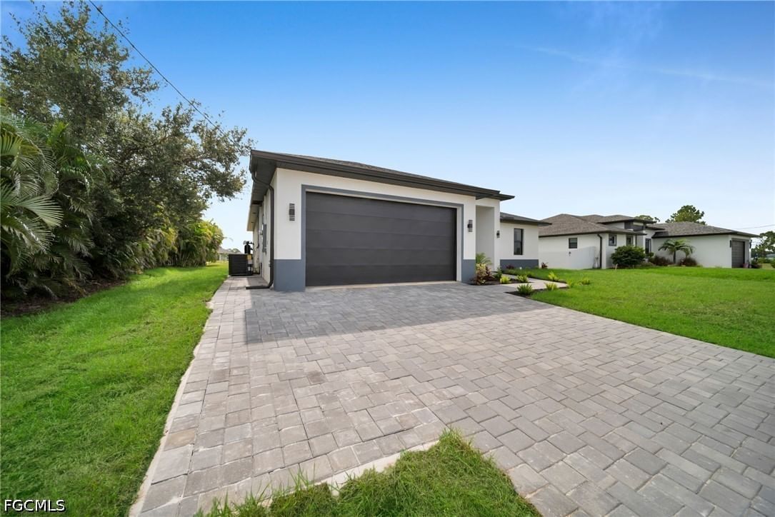 2839 El Dorado Boulevard N, Cape Coral, FL 33993 photo 3