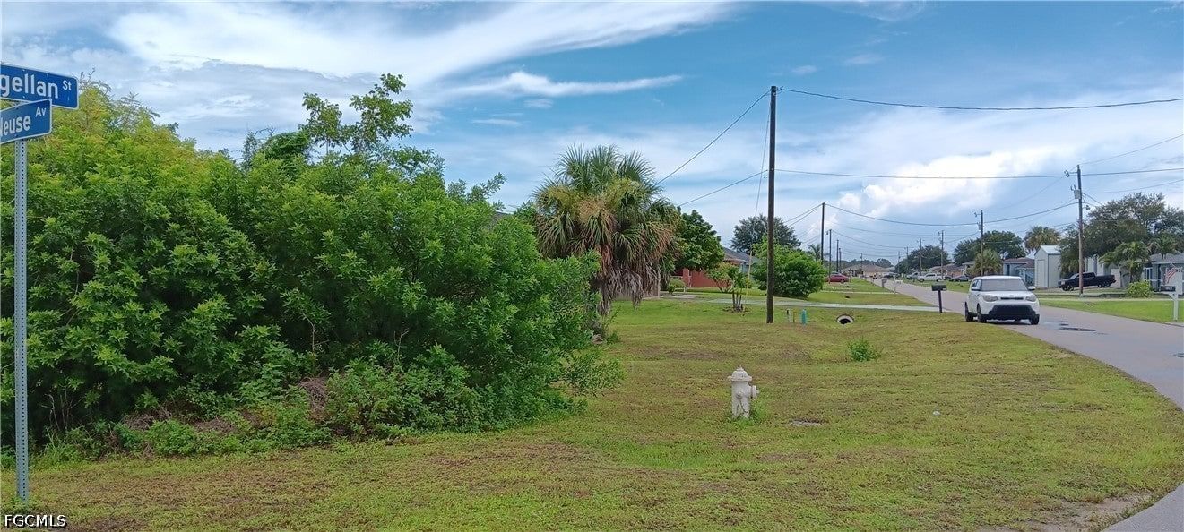 205 Magellan Street, Fort Myers, FL 33913 photo 4