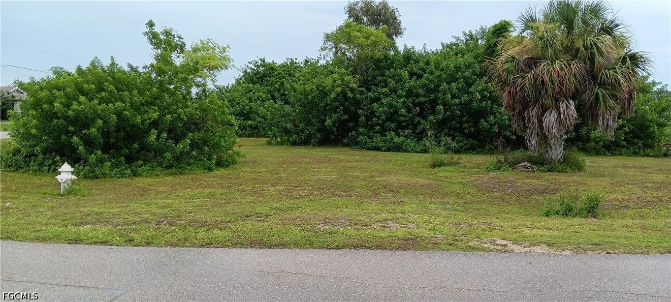 205 Magellan Street, Fort Myers, FL 33913 photo 2