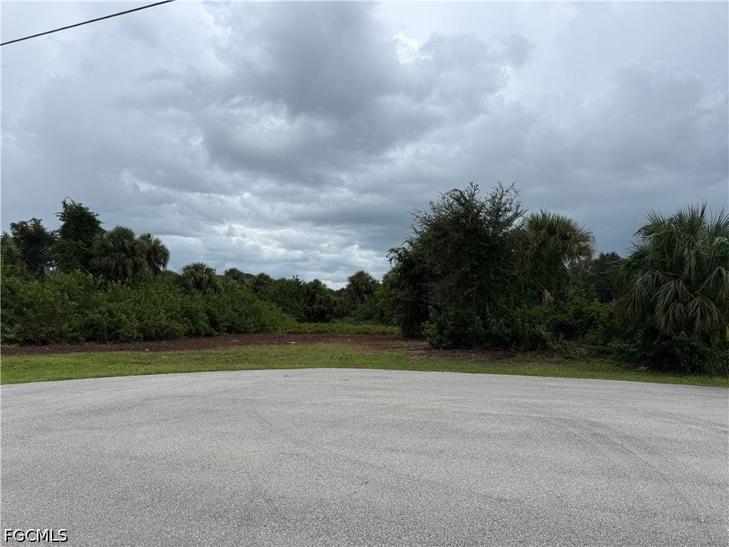 6012 Taro Court, Fort Myers, FL 33905 photo 2
