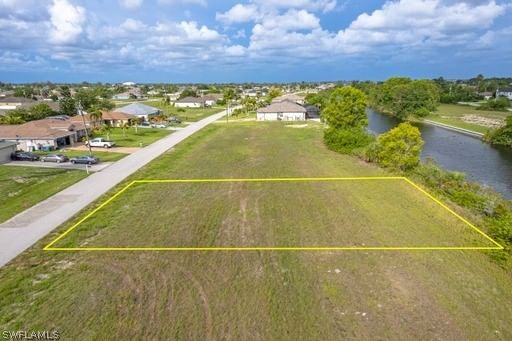 2000 NW 17th Terrace, Cape Coral, FL 33993 photo 4