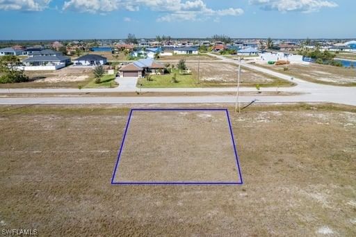 4604 Jacaranda Parkway W, Cape Coral, FL 33993 photo 2