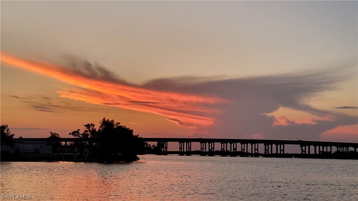 122 Shoreland Drive, Fort Myers, FL 33905 photo 4