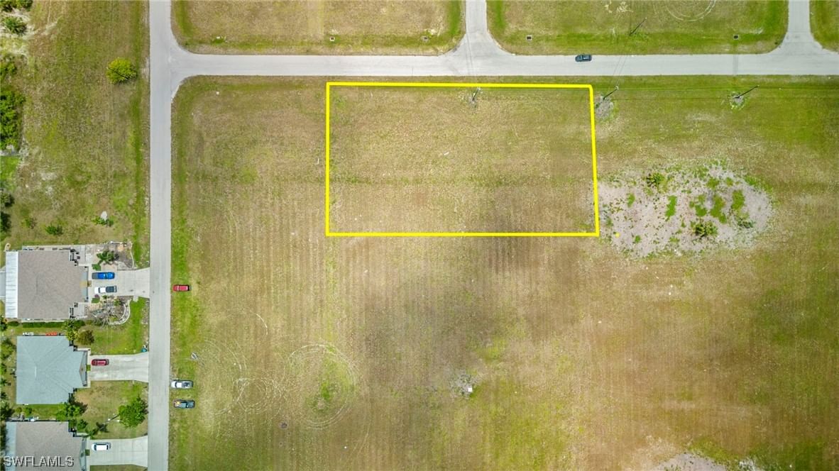 1704 NE 21st Street, Cape Coral, FL 33909 photo 3