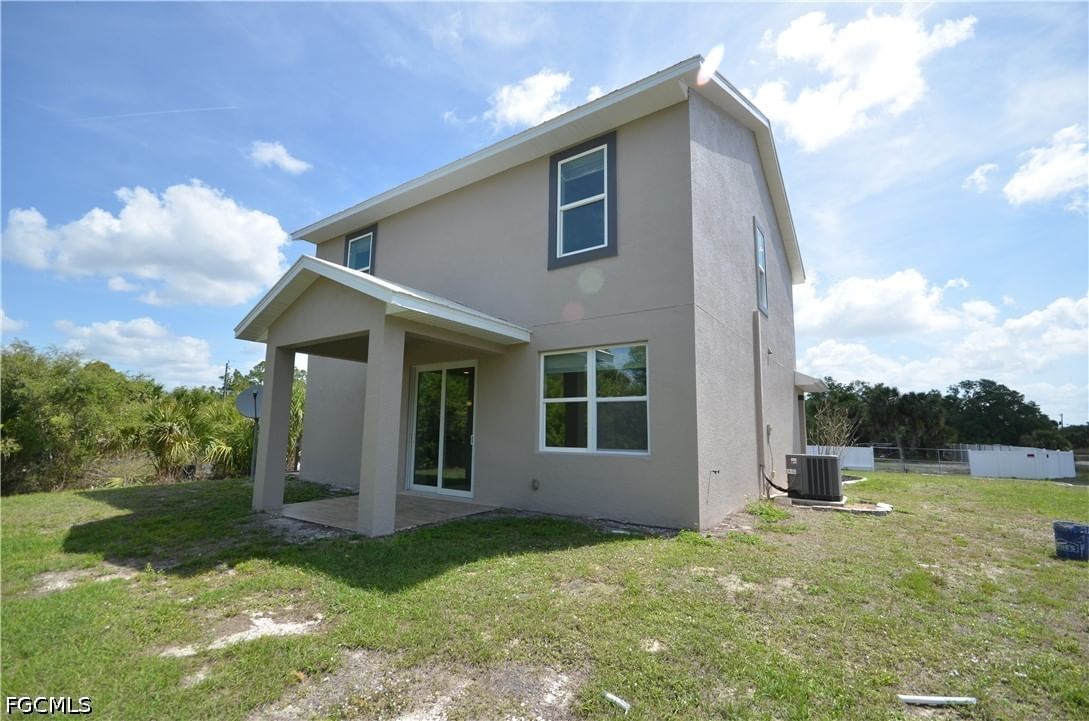 272 Pelton Circle, Port Charlotte, FL 33954 photo 4