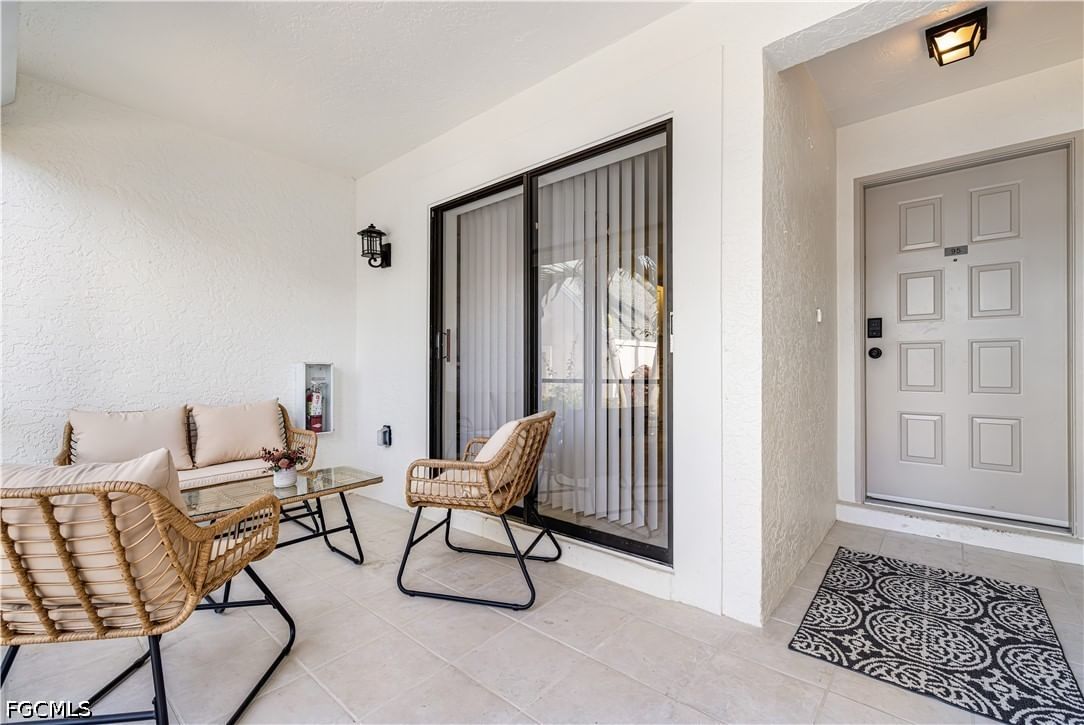 12130 Kelly Greens Boulevard #95, Fort Myers, FL 33908 photo 2