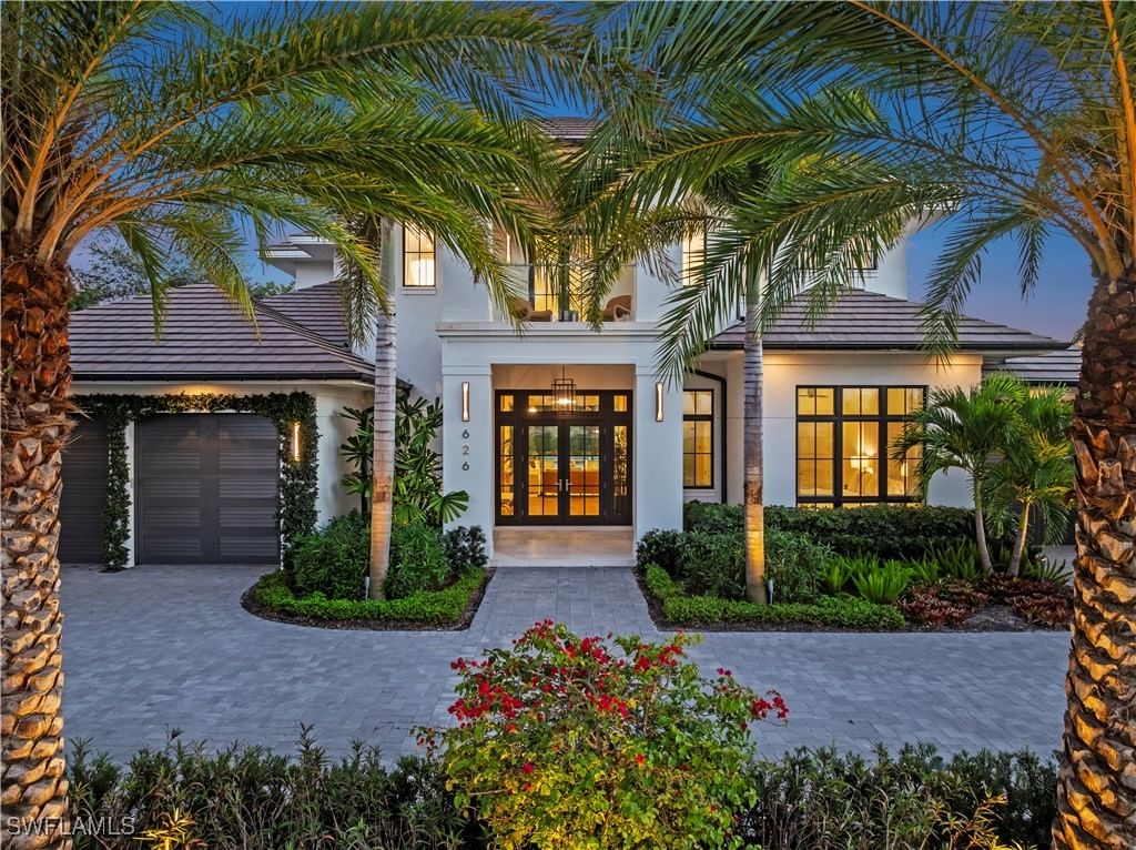 626 S Golf Drive, Naples, FL 34102 photo 4