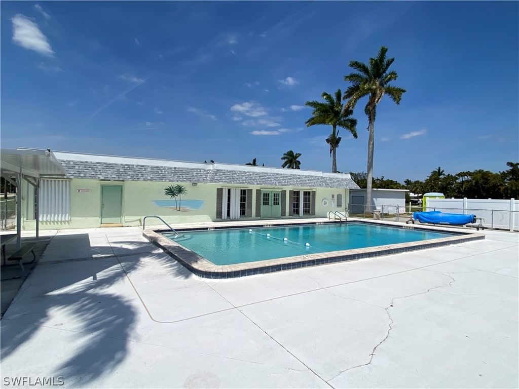 127 Raintree Lane, Fort Myers, FL 33908 photo 3