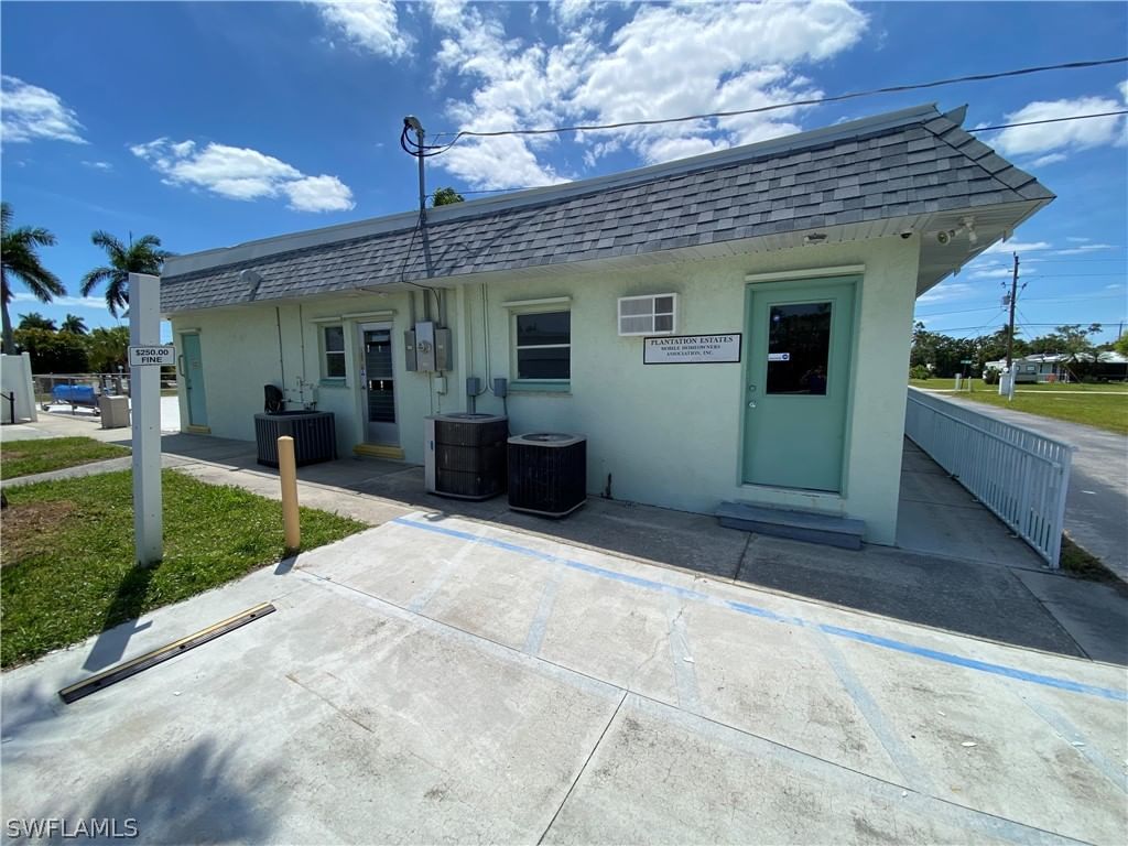 127 Raintree Lane, Fort Myers, FL 33908 photo 5