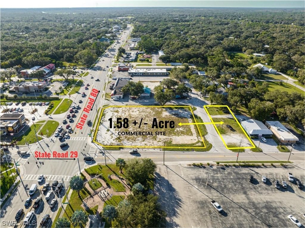 10 W Hickpochee Avenue, Labelle, FL 33935 photo 2
