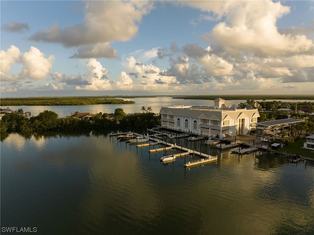 250 Capri Boulevard, Naples, FL 34113 photo 3