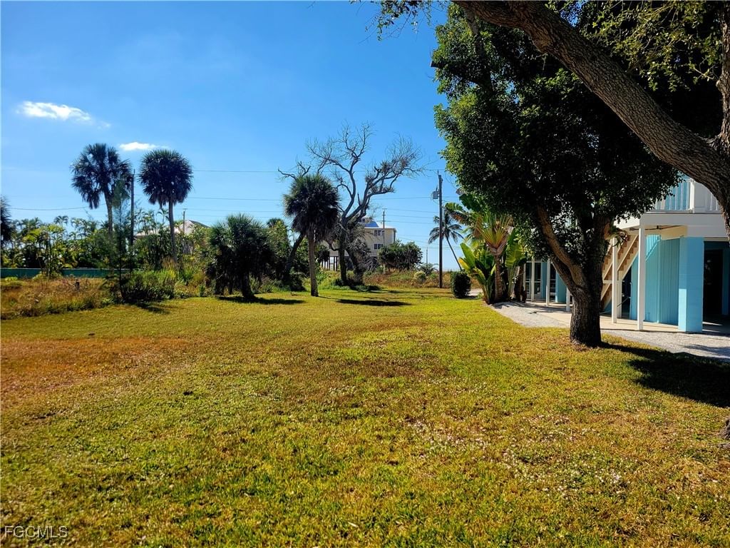 5840 Lauder Street, Fort Myers Beach, FL 33931 photo 3