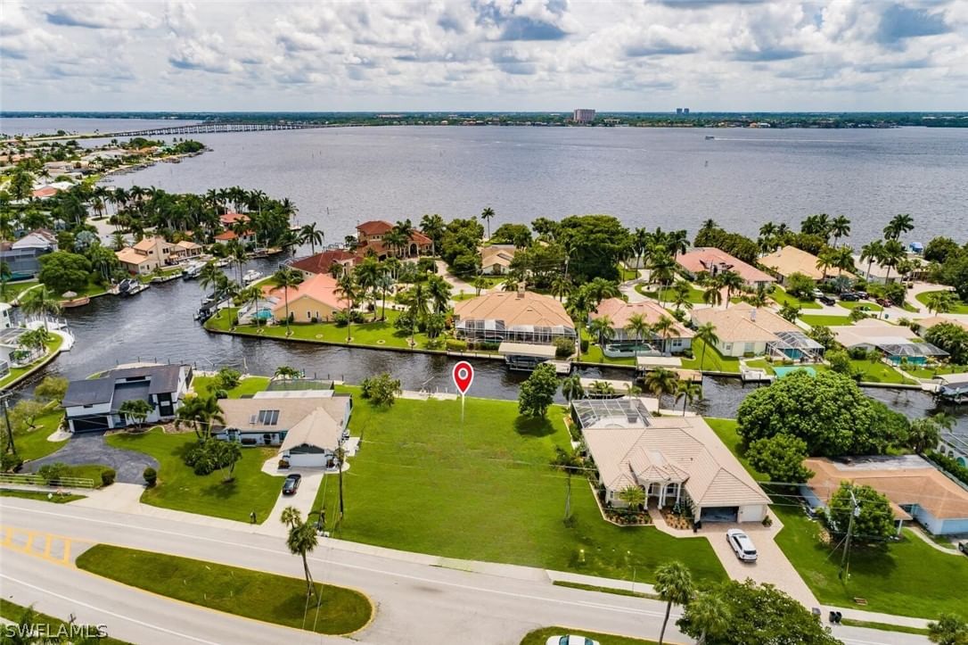 5123 Del Prado Boulevard S, Cape Coral, FL 33904 photo 2
