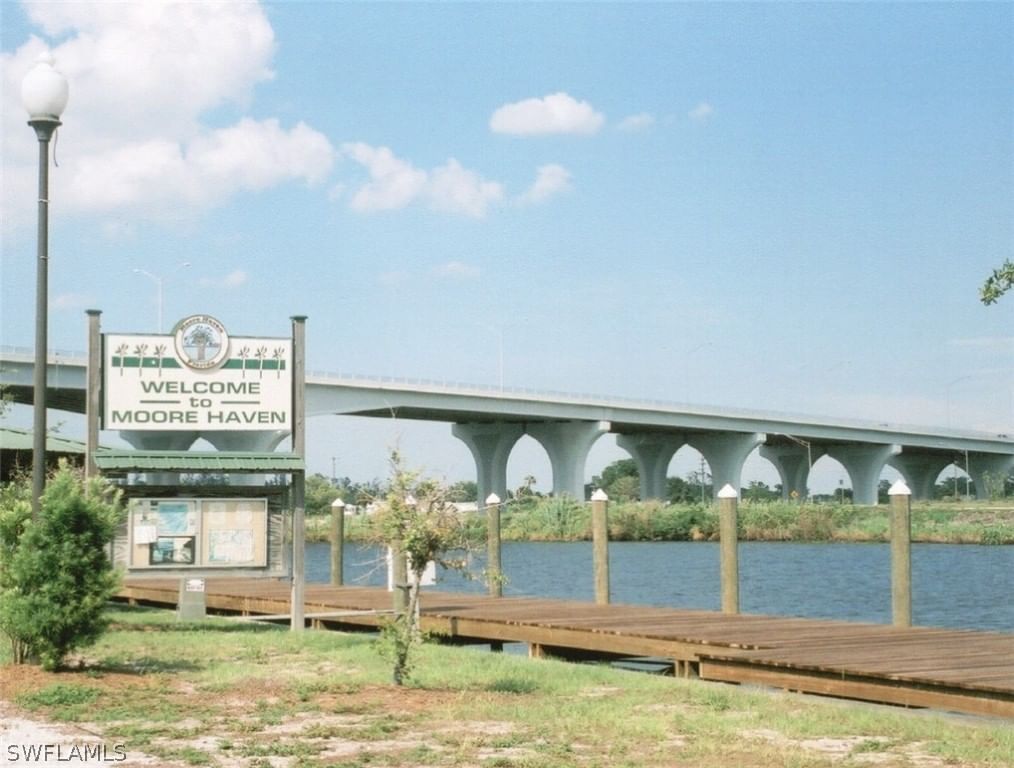 1040 Branchs Circle, Moore Haven, FL 33471 photo 3