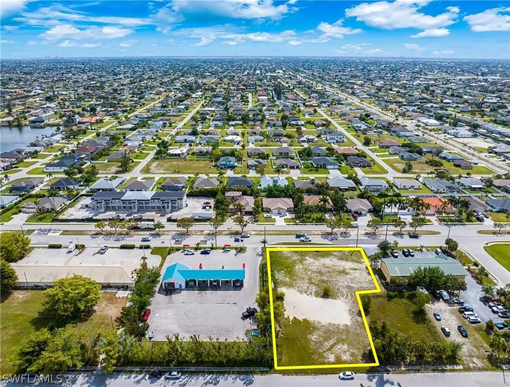 3834 Chiquita Boulevard S, Cape Coral, FL 33914 photo 4