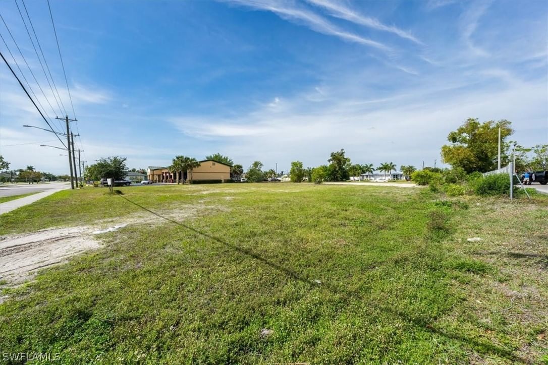 3834 Chiquita Boulevard S, Cape Coral, FL 33914 photo 5